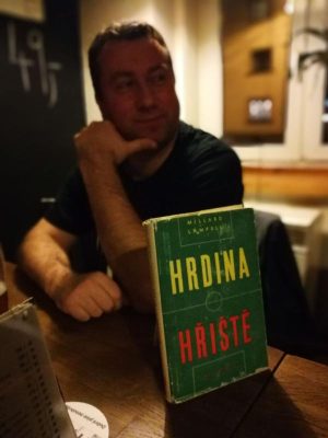 HRDINA hřiště
